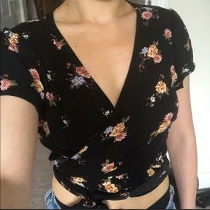 Garage Floral Tie Front Crop Top